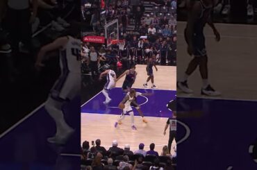 Deebo passes The Big O for 16th on the all-time scoring list 📈