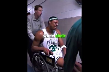 😭 bro faked his injury