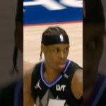 Bez was in his bag on his way to a career-high 26 points 🚨