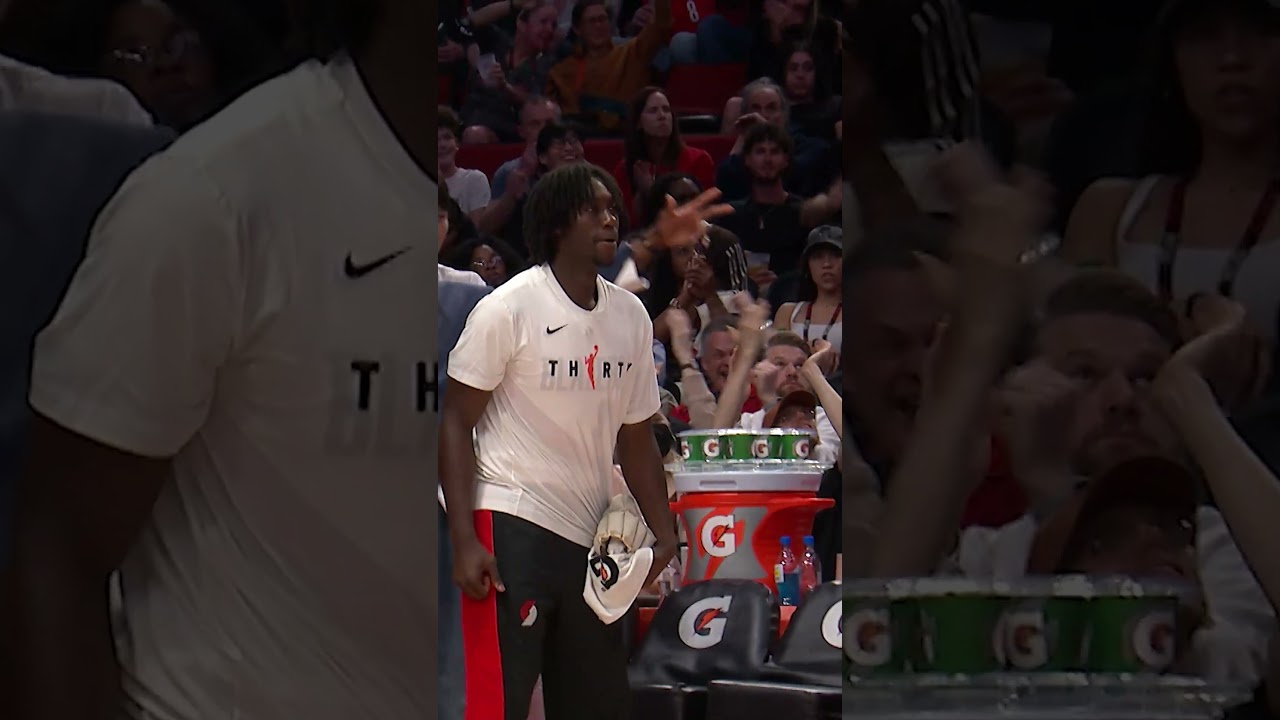 TOUMANI CAMARA AT THE BUZZER! #trailblazers #toumanicamara #buzzerbeater #nba #portlandtrailblazers