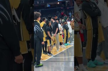 Wizards Players Giveaway Jerseys to Fans