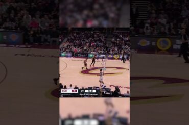Donovan Mitchell BUZZER BEATER in the 1st half! #jamesharden #clevelandcavaliers #nbabasketball