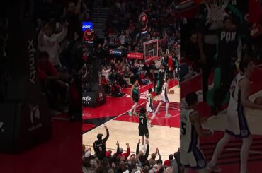 Matisse Thybulle 3 At The Buzzer! #matissethybulle #buzzerbeater #trailblazers #portlandtrailblazers