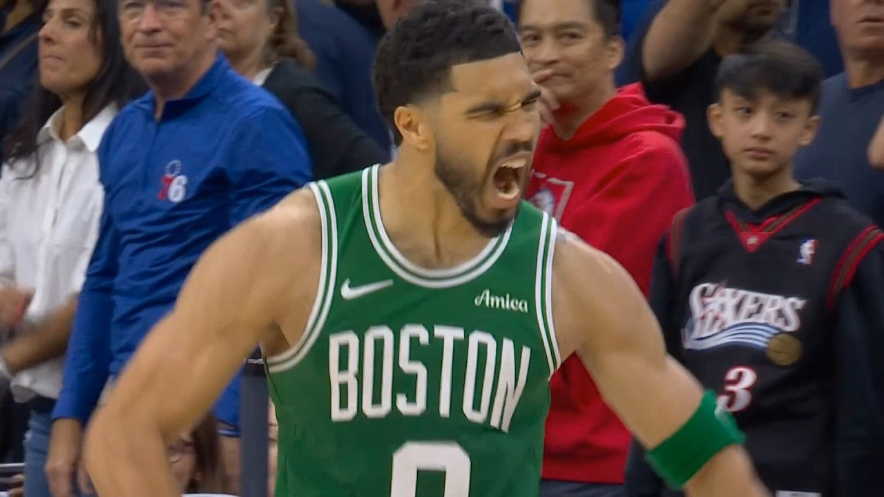 Jayson Tatum HYPED after hitting DAGGER 3 to win Game 3 vs 76ers
