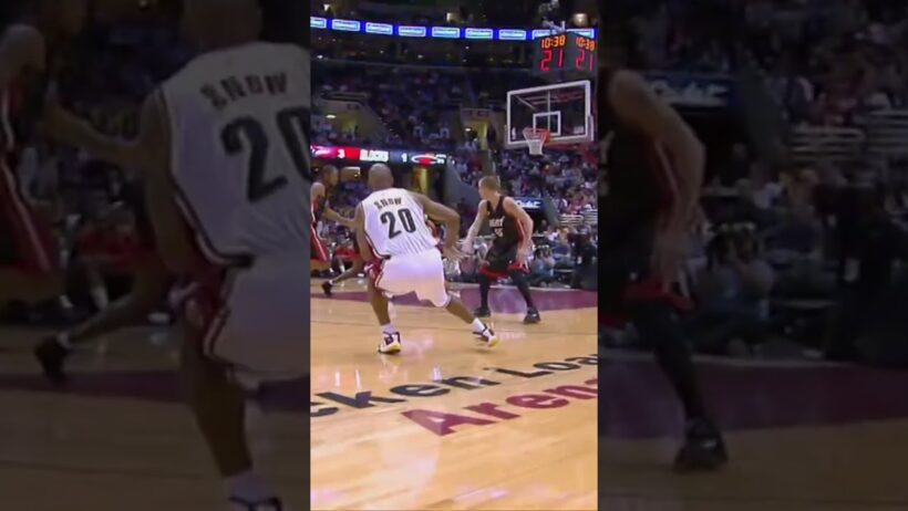DWade vs LeBron circa 2006 #clevelandcavaliers #cavs #nbabasketball #dwade