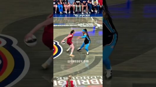Caitlin Clark nasty cross over #caitlinclark #basketball #wnba