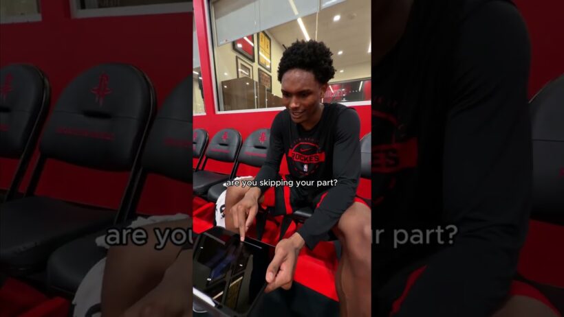 Amen and Jabari react to themselves in the uniform edit 😂 gave their stamp of approval ✔️ #rockets