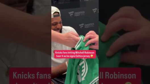 Mitchell Robinson Signing a Celtics Jersey? Knicks Fans Were Sick 😭 #fanaticsfest #knicks