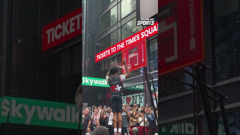 OG Anunoby trying to recreate his iconic Game 4 tip-in at Essentia’s Supercharged Court 🏀 #shorts