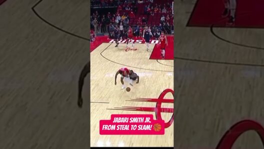 Jabari Smith Jr. STEALS IT & THROWS IT DOWN! 💥 #HoustonRockets #Basketball #Sports